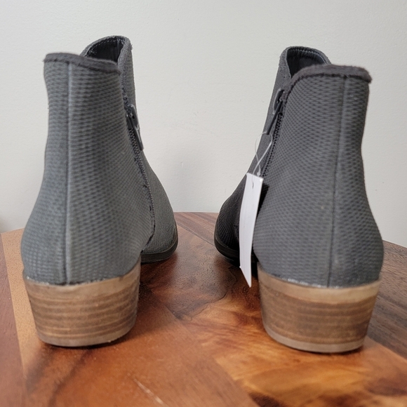 NEW Kenzie Gerona Dark Gray Ankle Boots Women's Size 9 - Picture 6 of 15